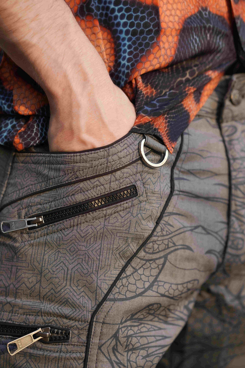 Dragon Codex - OFF Grey NY Men's Cargo Shorts | Dragon Print Up Knee Shorts