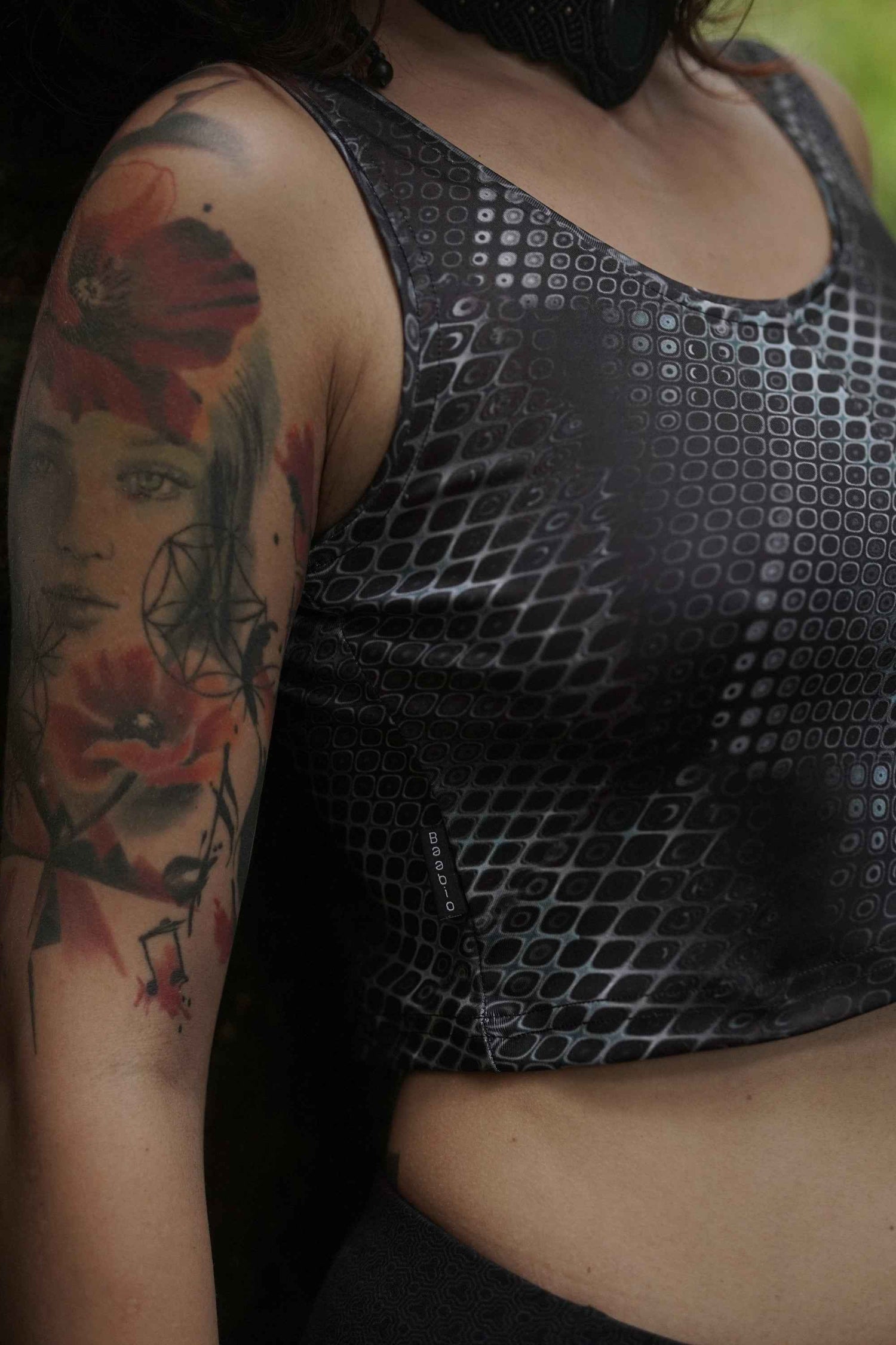 PYTHON VORTEX - Women's Sleeveless Partywear Crop Tops