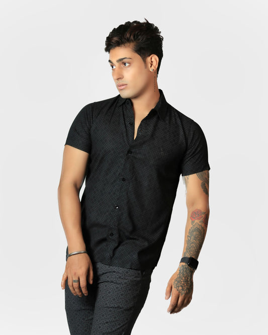 DEJA VU - Men's Short Sleeve Shirts | Black Geometric Print Shirt