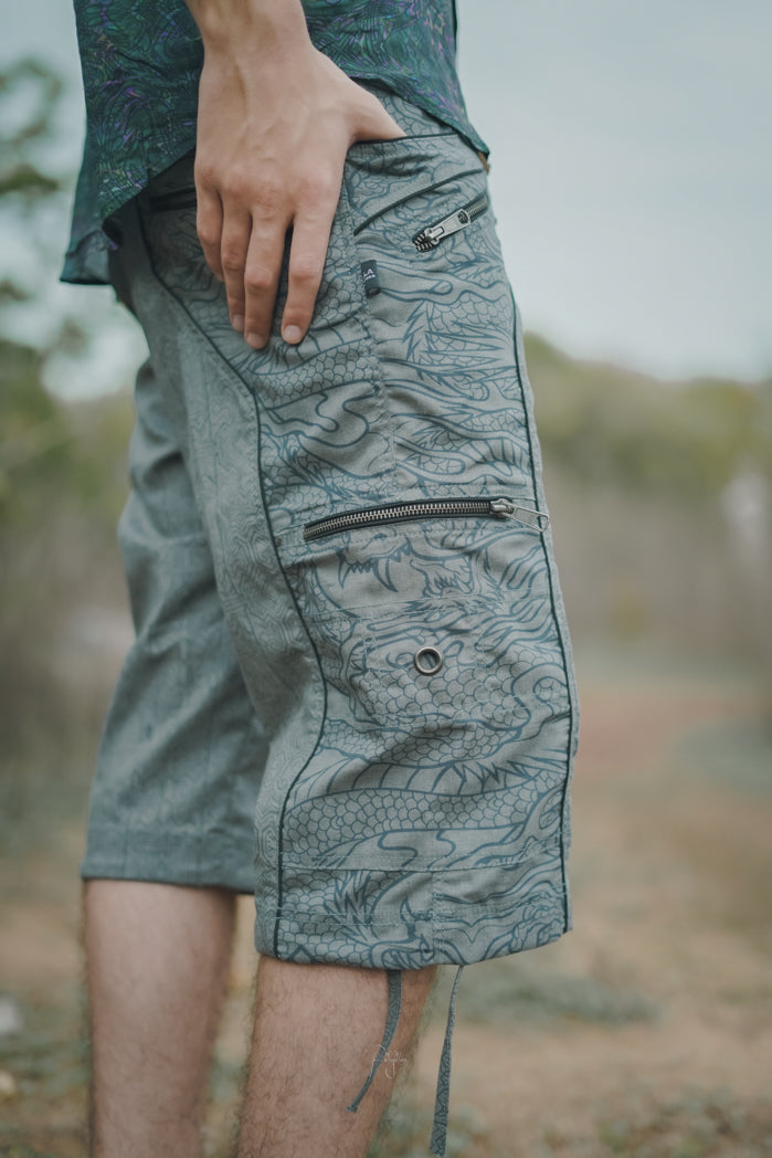 Codex Dragon - OFF Grey Dragon Print NY Men's 3/4 Cargo Shorts