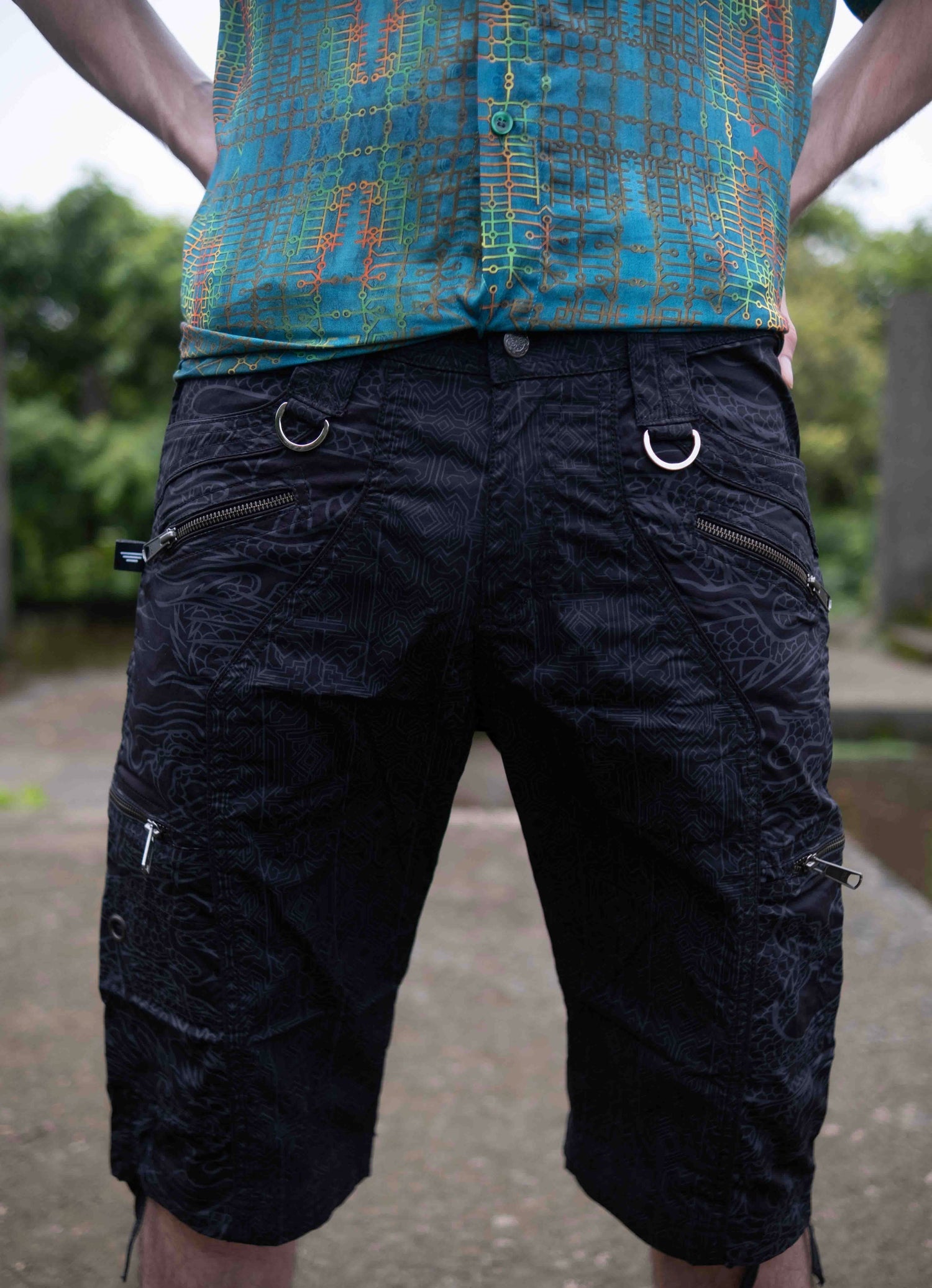 CODEX DRAGON - BLACK Men Art Wear 3/4 Cargo Shorts