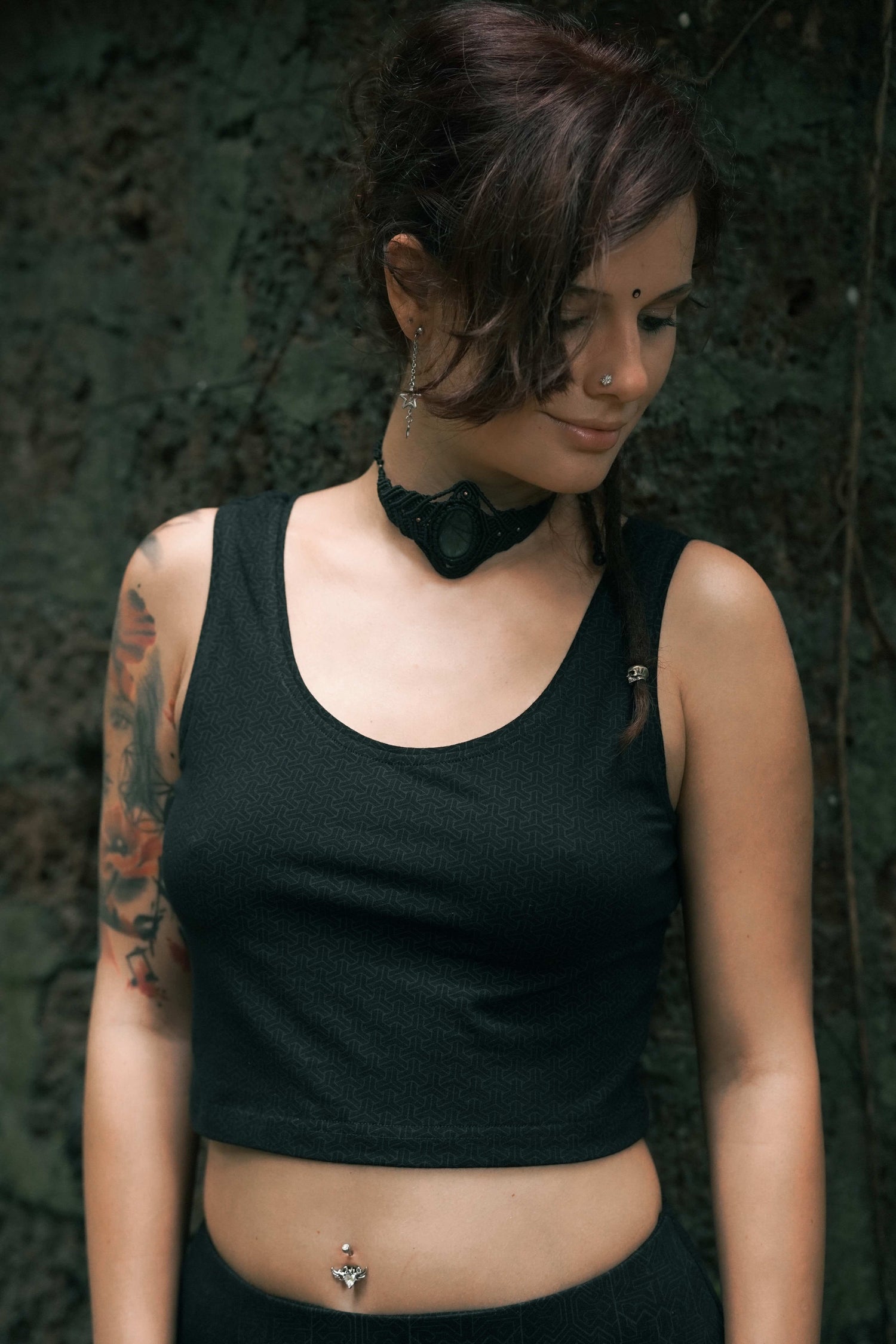 ETERNITY KNOT - Women's Sleeveless Crop Tops