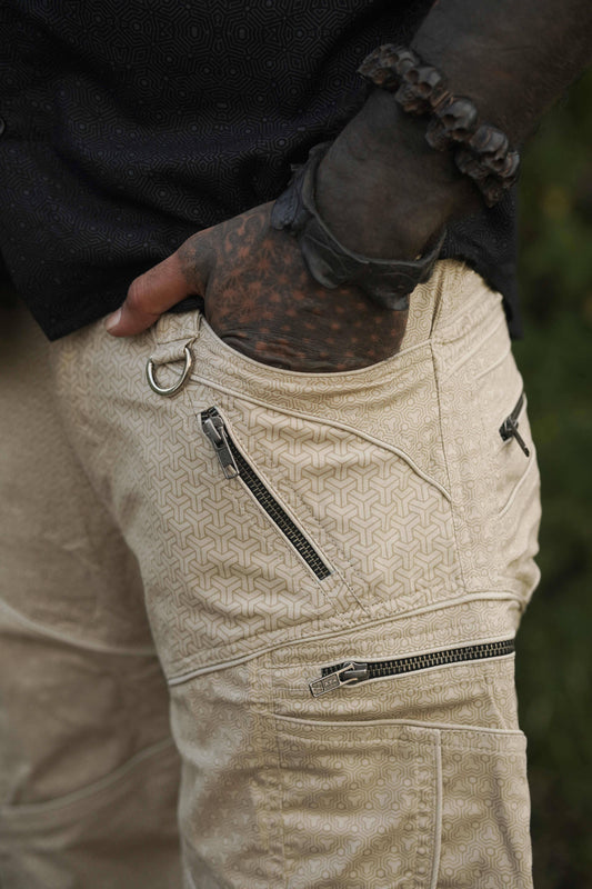 ETERNITY VORTEX - LA 3/4 Shorts Beige Color Men's Artwear Shorts