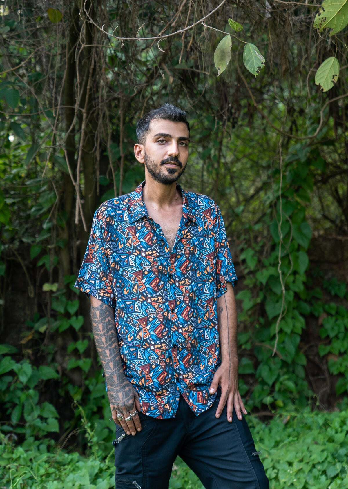 printed bamboo shirt with multicolor sacred print – front view