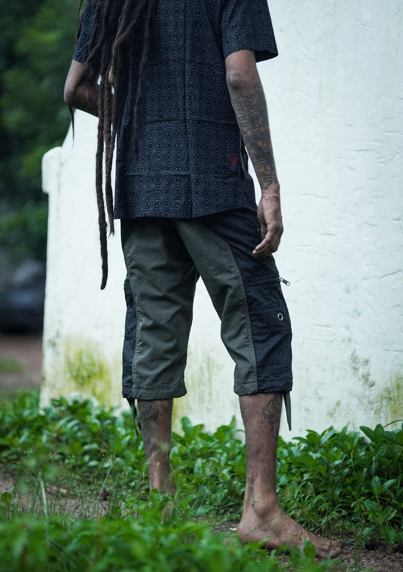 Yantra Khaki | Psychedelic NY 3/4 Shorts for Men