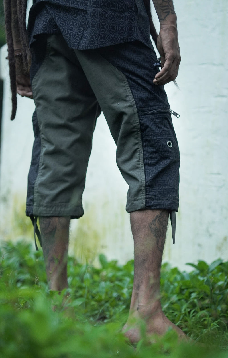 Yantra Khaki | Psychedelic NY 3/4 Shorts for Men