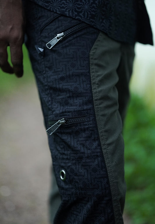 Yantra Khaki | Psychedelic NY 3/4 Shorts for Men