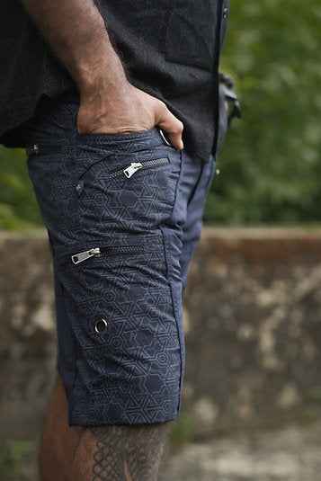 SEMI PYTHAGORAS - Semi Screen Printed Men's Artwear Up knee NY Shorts