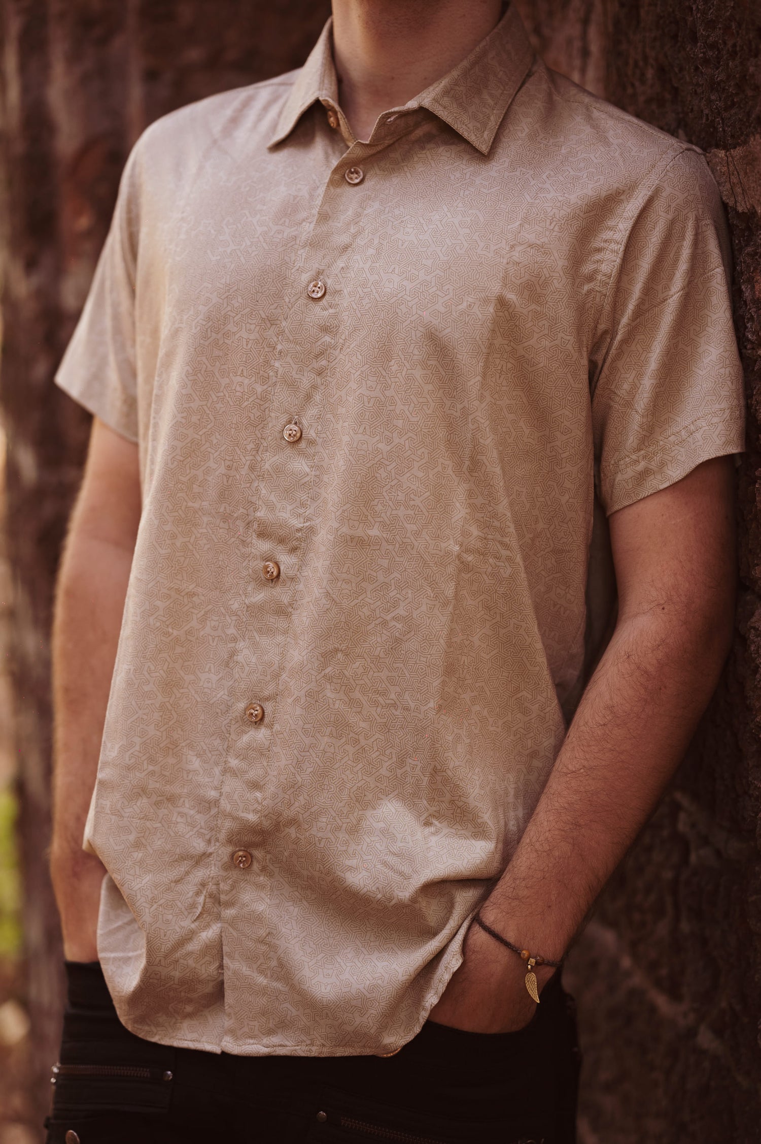 FRACTAL TETRAHEDRON - Men's Short-Sleeve Shirts | Geometric Tribal Pattern Print