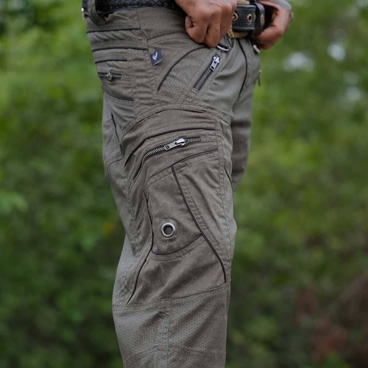 ETERNITY VORTEX - Khaki Men Art Wear 3/4 Cargo Shorts