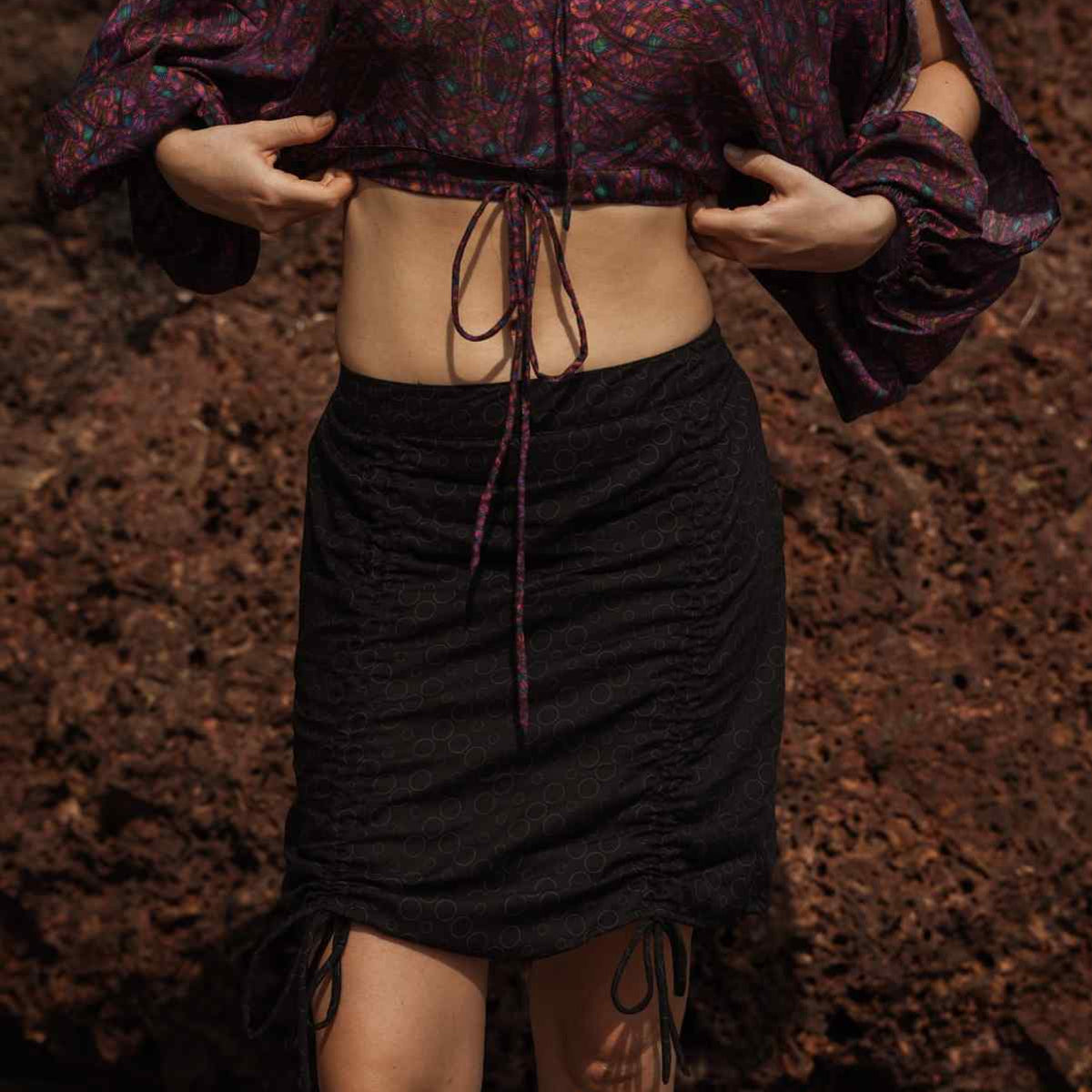 Bubble Trouble - Women's Black Nomad Body-con Skirt