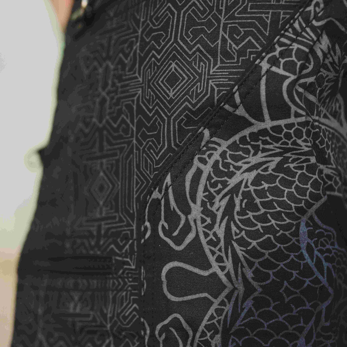 Dragon Codex - NY Black Men's Utility Cargo Shorts | Dragon Print Up Knee Shorts