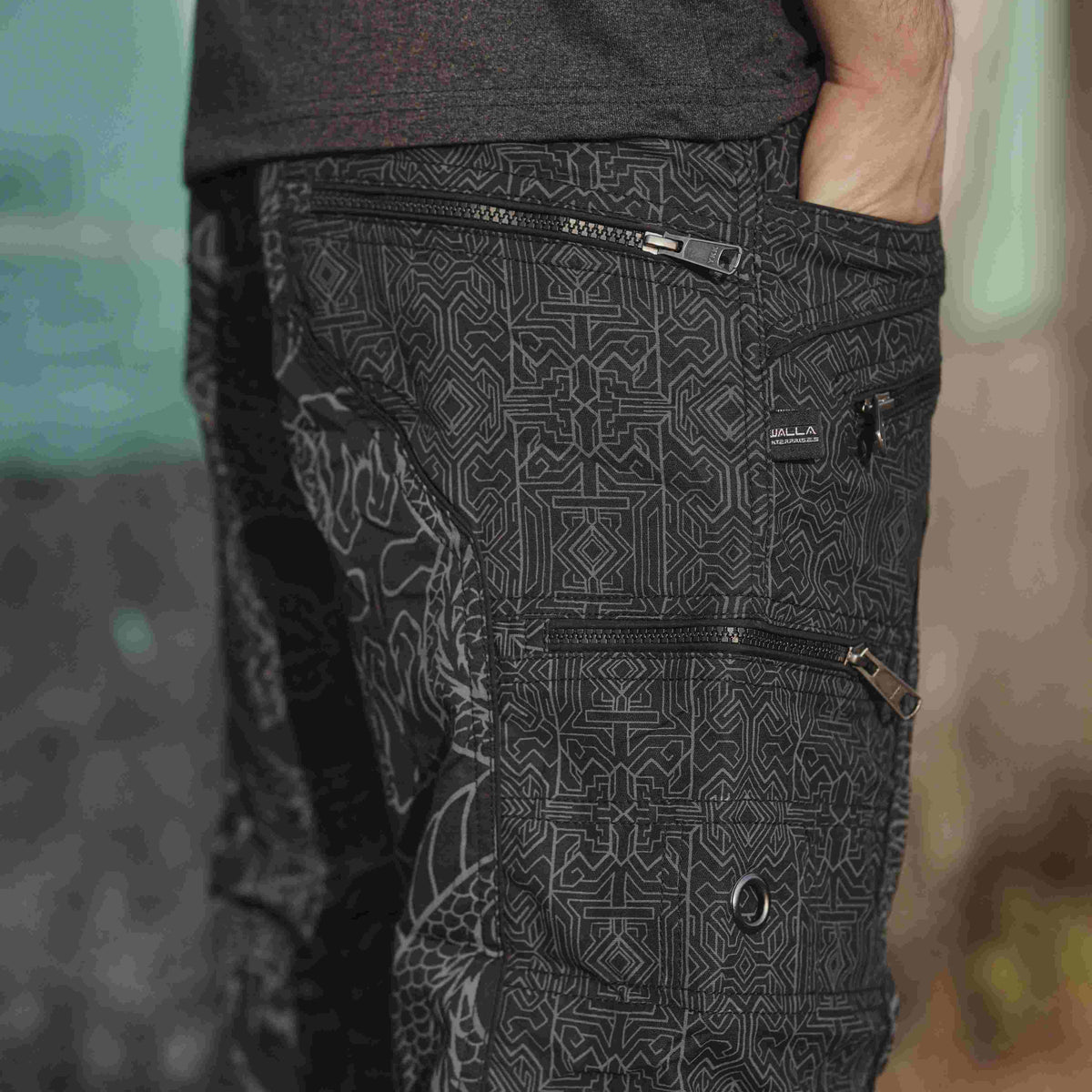 Dragon Codex - NY Black Men's Utility Cargo Shorts | Dragon Print Up Knee Shorts
