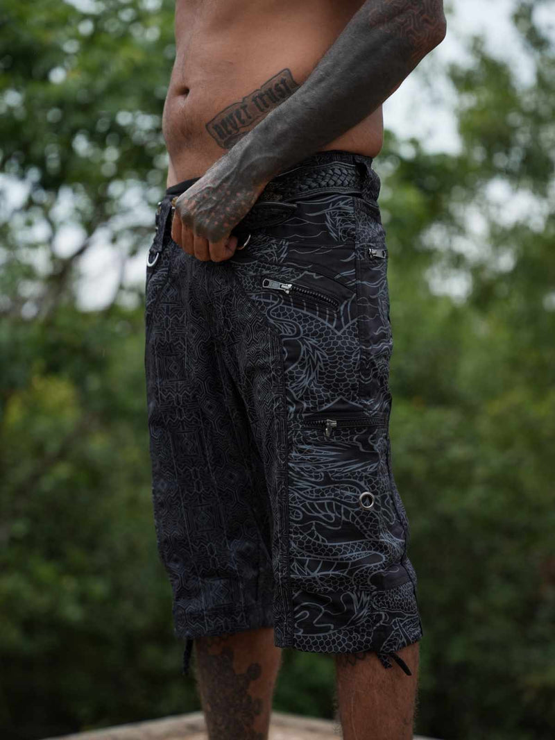 DRAGON CODEX - Black Men Art Wear 3/4 Cargo Shorts