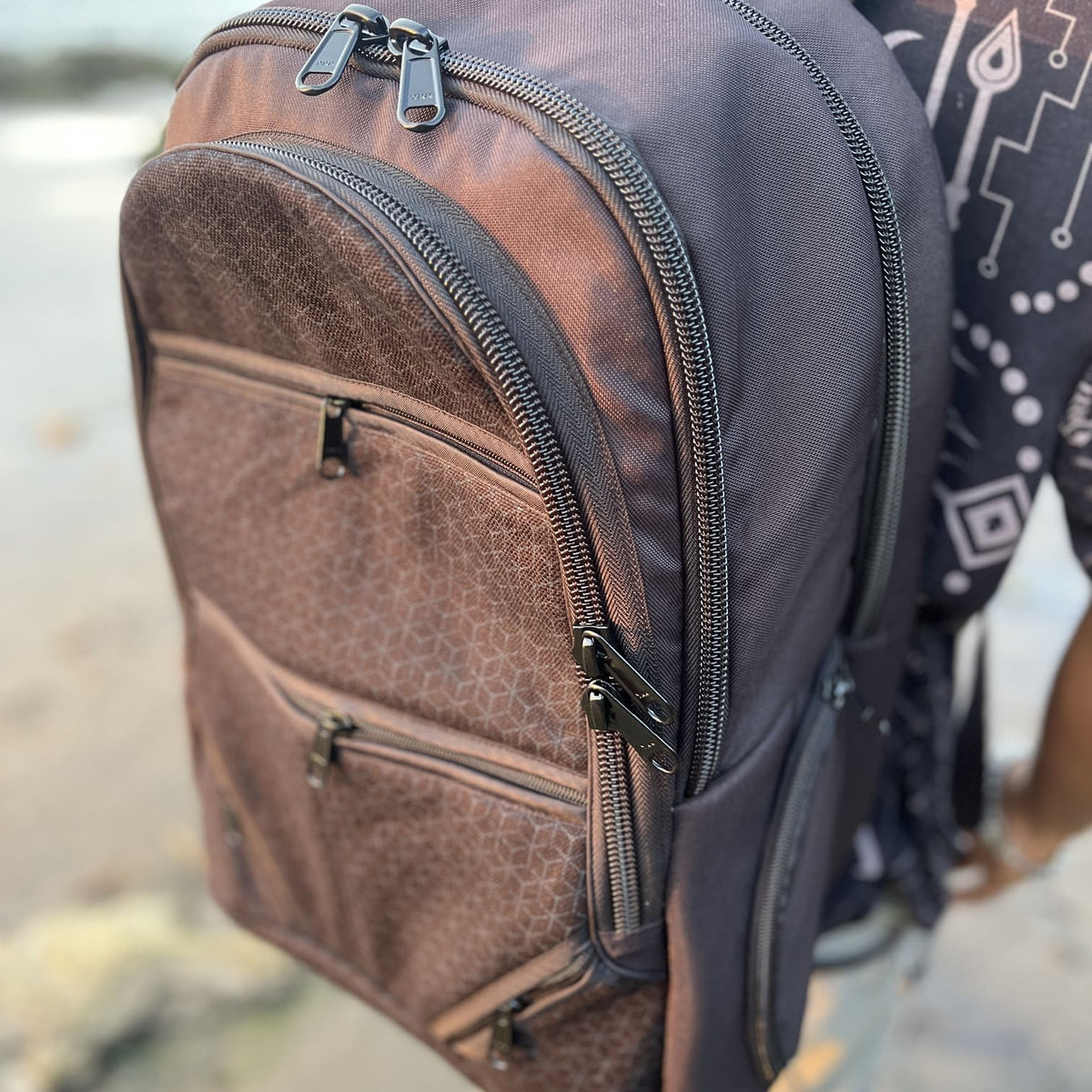 ABSTRACT KNOT The HOBBIT: Premium Canvas Travel Backpack