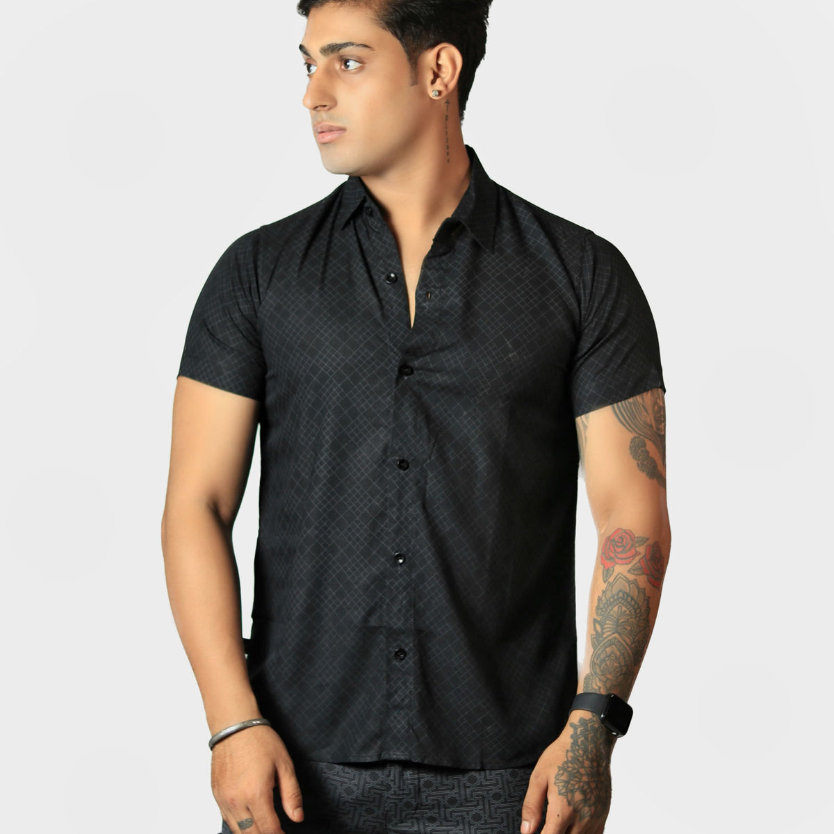 DEJA VU - Men's Short Sleeve Shirts | Black Geometric Print Shirt