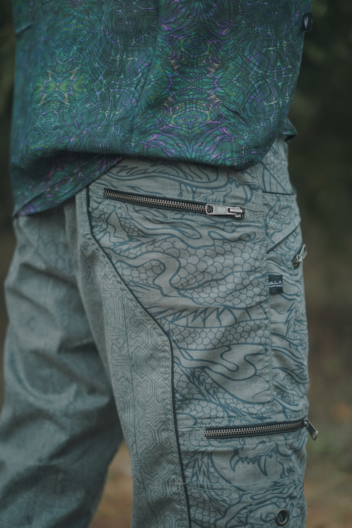 Codex Dragon - OFF Grey Dragon Print NY Men's 3/4 Cargo Shorts