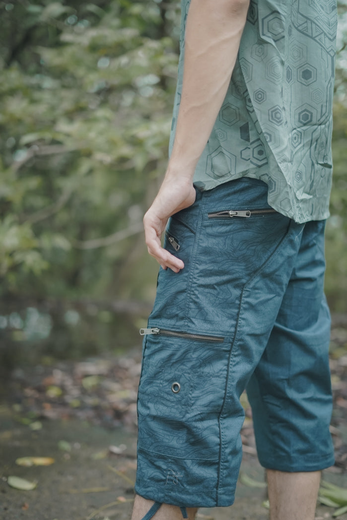 Codex Dragon - Charcoal Grey Dragon Print NY Men's 3/4 Cargo Shorts