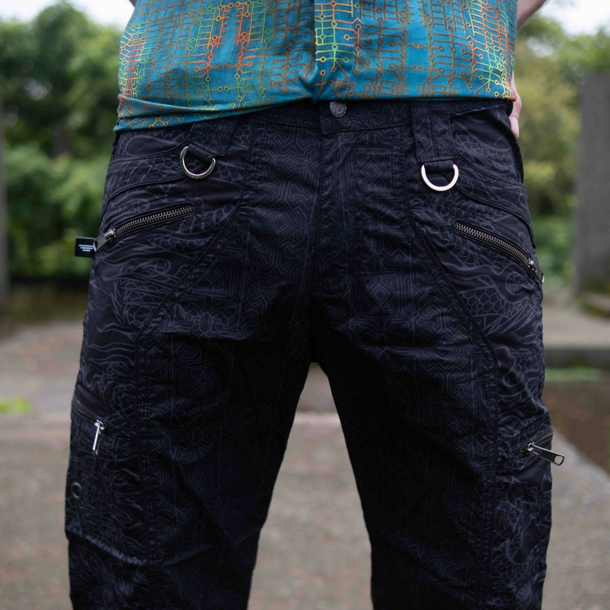 CODEX DRAGON - BLACK Men Art Wear 3/4 Cargo Shorts