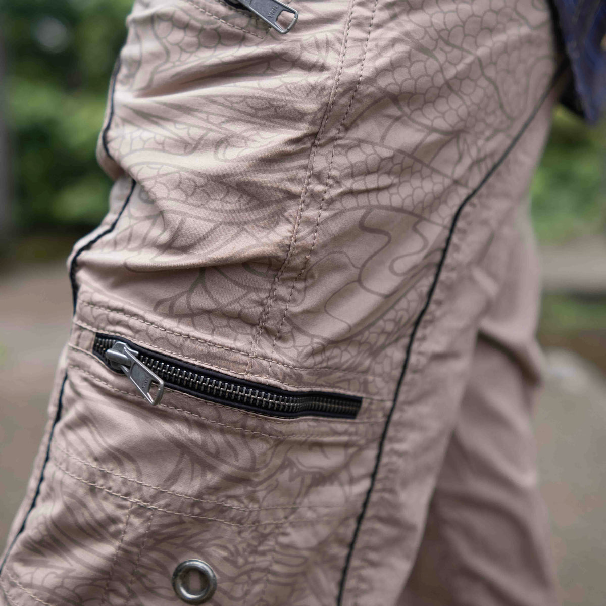 CODEX DRAGON - BEIGE Men Art Wear 3/4 Cargo Shorts