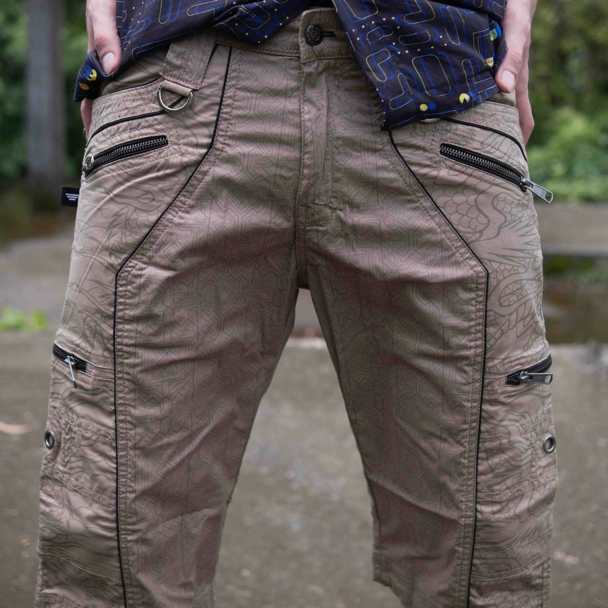 CODEX DRAGON - BEIGE Men Art Wear 3/4 Cargo Shorts