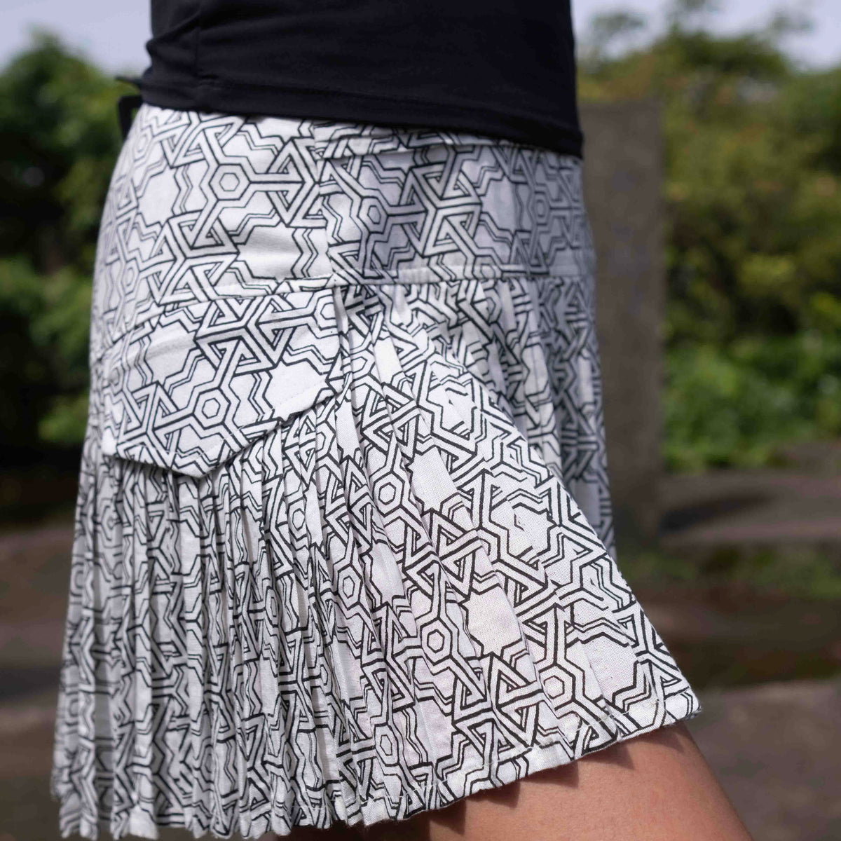 Pythagoras - Women's White Gypsy Mini Skirt