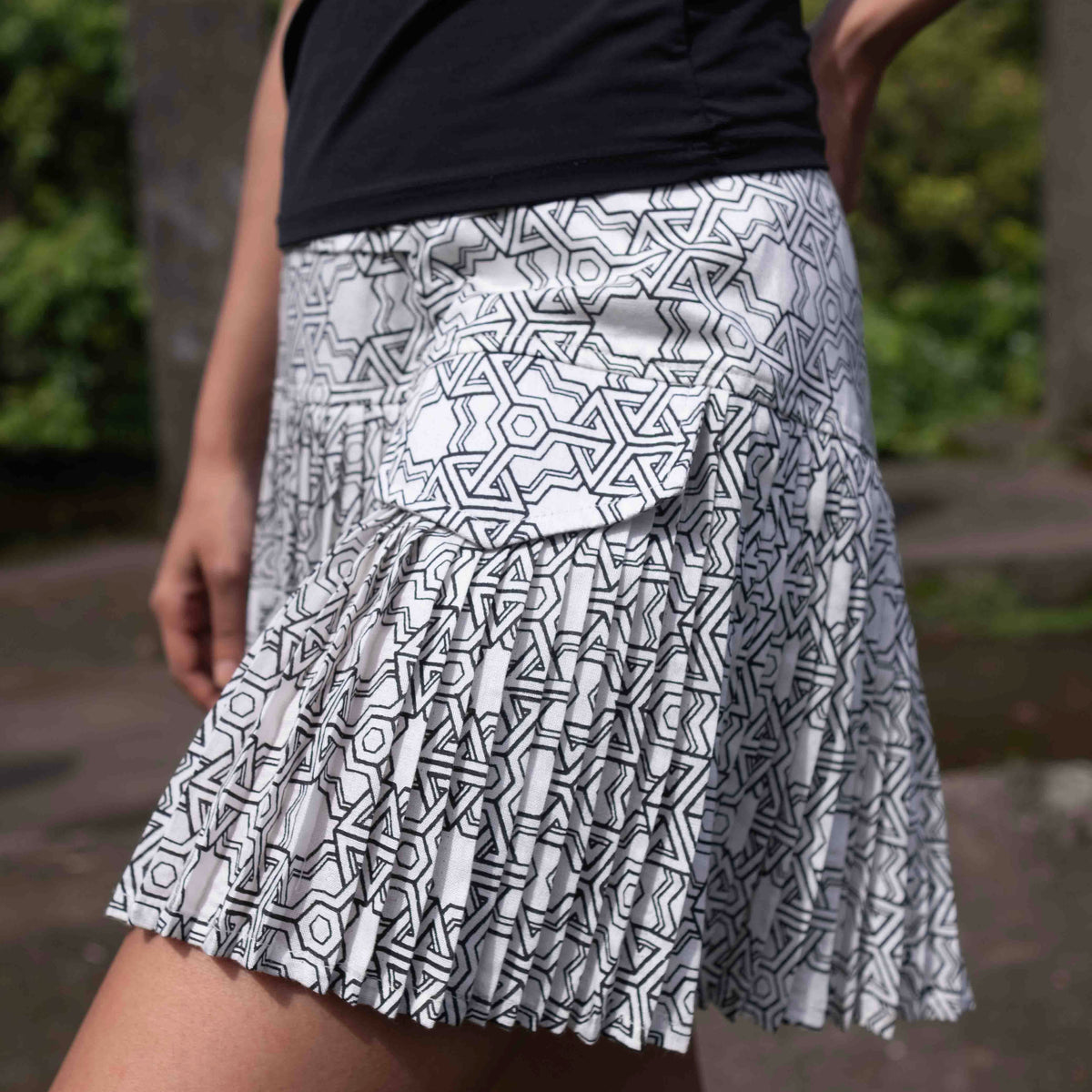 Pythagoras - Women's White Gypsy Mini Skirt