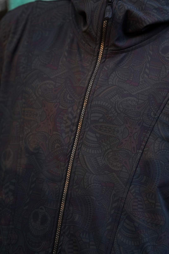 close up psychedelic softshell jacket zipper and print detail