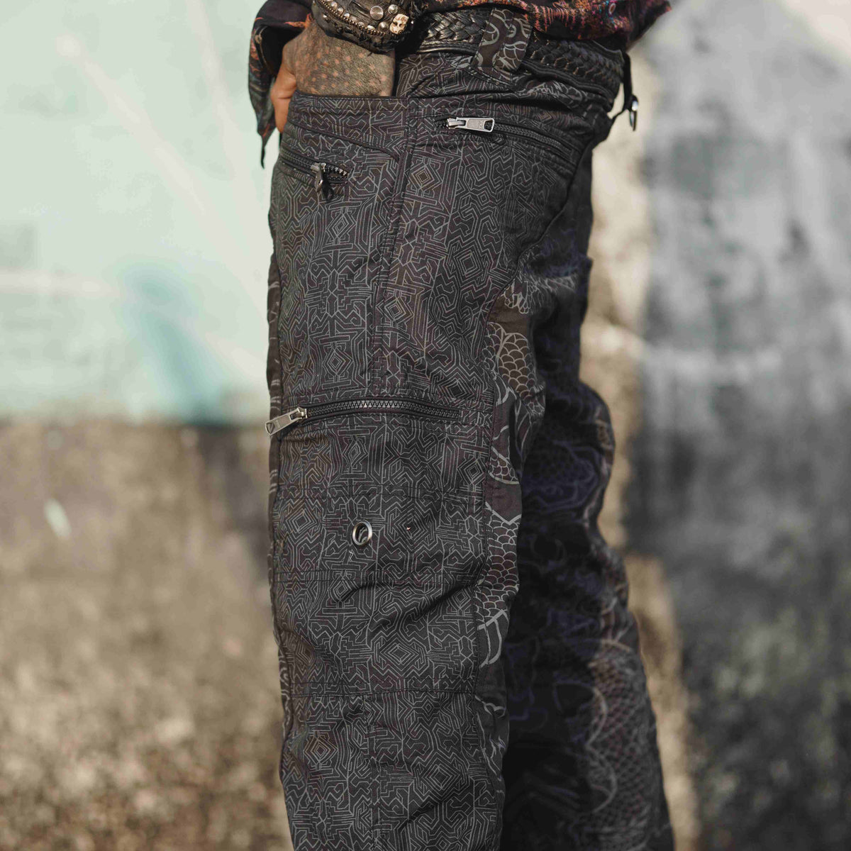 Dragon Codex - Purple Blue NY Men's Utility Cargo Pants | Abstract Print Pants