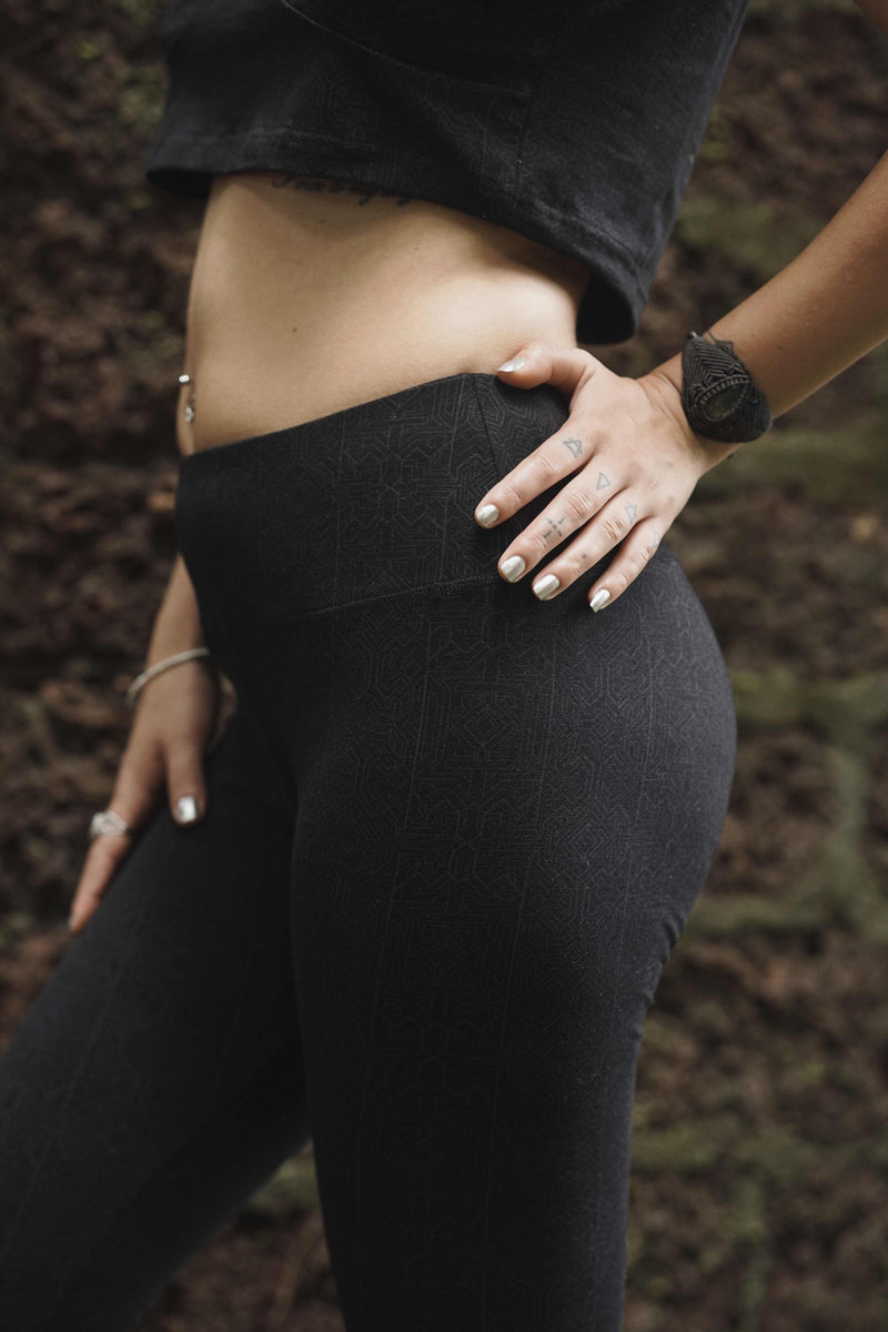 MAGMA CODEX - Black Screen-Printed Organic Cotton Lycra Women's Leggings