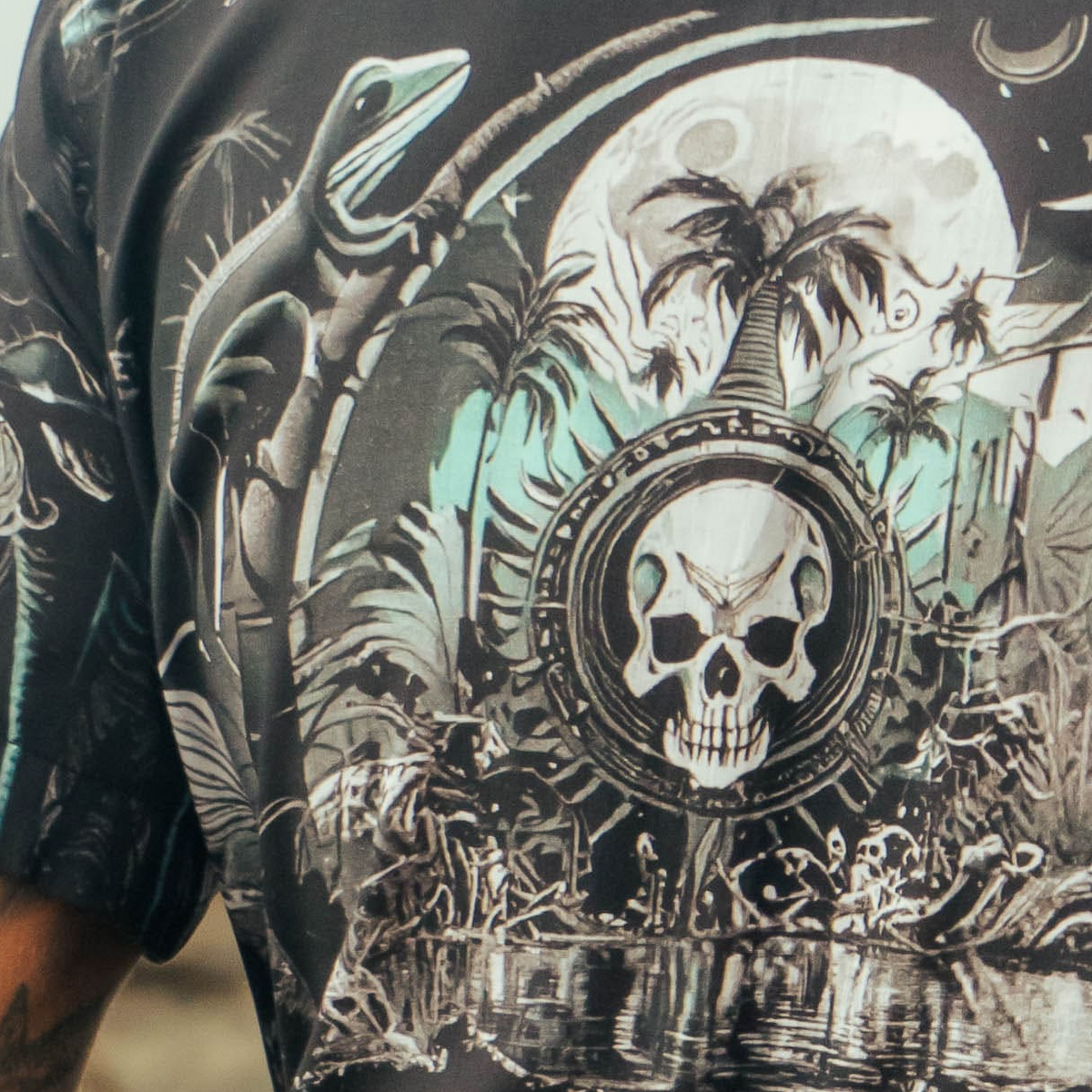 METACORE – Bamboo Shirt for Men | Gothic Skull Psychedelic Print
