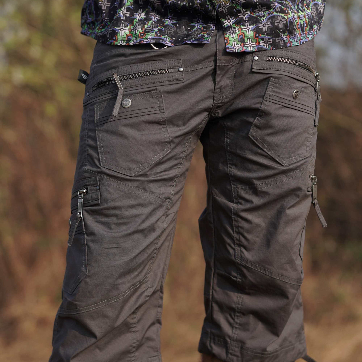 Managa Shorts - Men's Grey Cotton Multi-pocketed Cargo Shorts