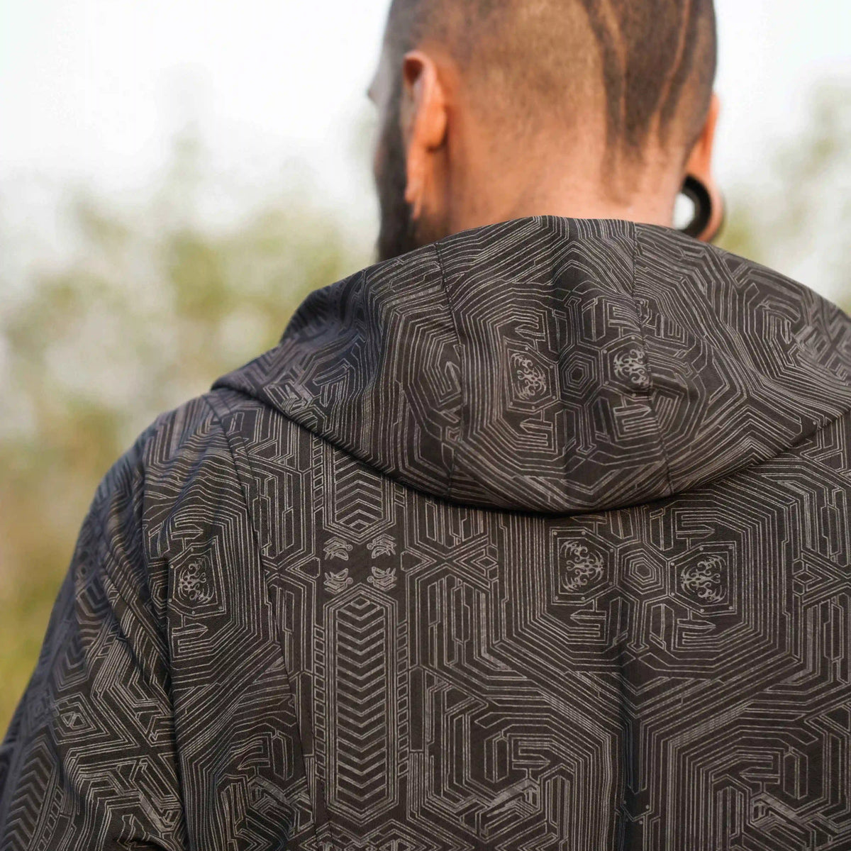 Black festival windbreaker jacket with adjustable hood 