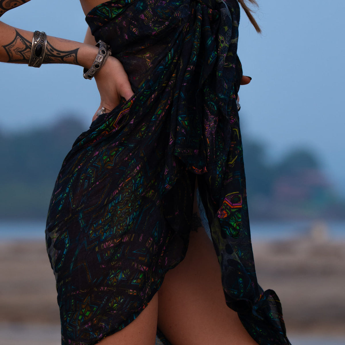 mind flare dark psychedelic scarf beach sunset close up