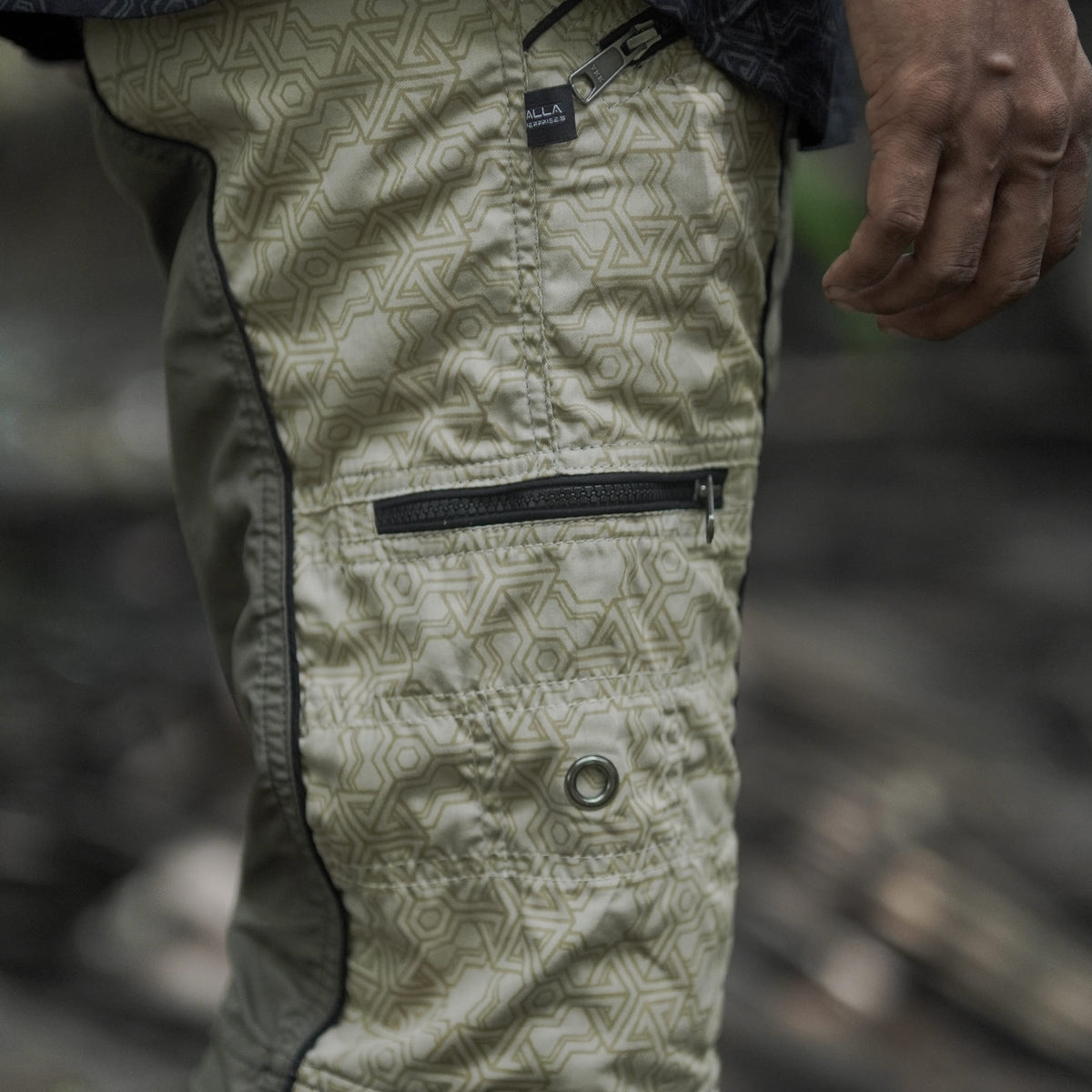 PYTHAGORAS | Men's Beige-Khaki NY Shorts | Multipocket Utility Cargo Shorts