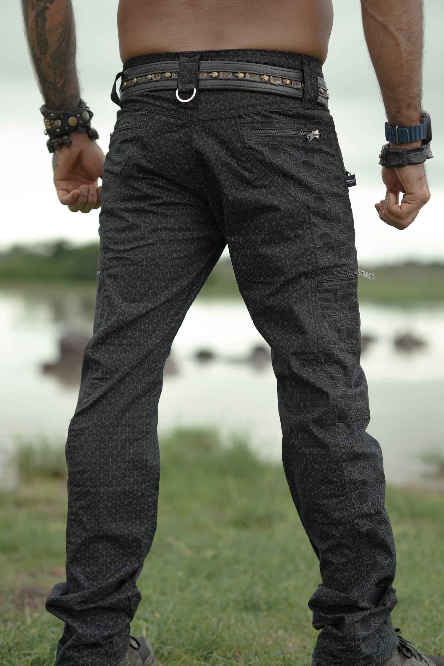 Pythagoras Abstract - Black NY Men's Multi Pocketed Cargo Pants