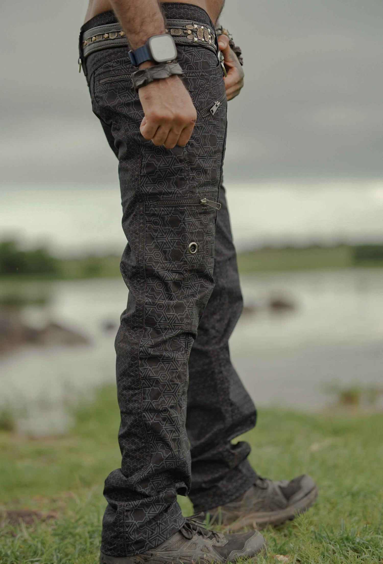 Pythagoras Abstract - Khaki NY Men's Multi Pocketed Cargo Pants