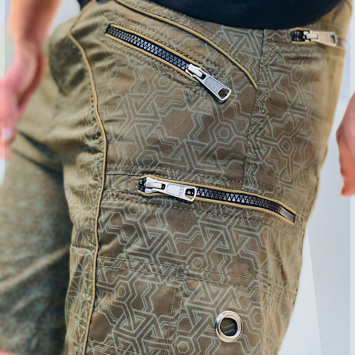 Pythagoras FOL Men's NY Shorts in Khaki Color