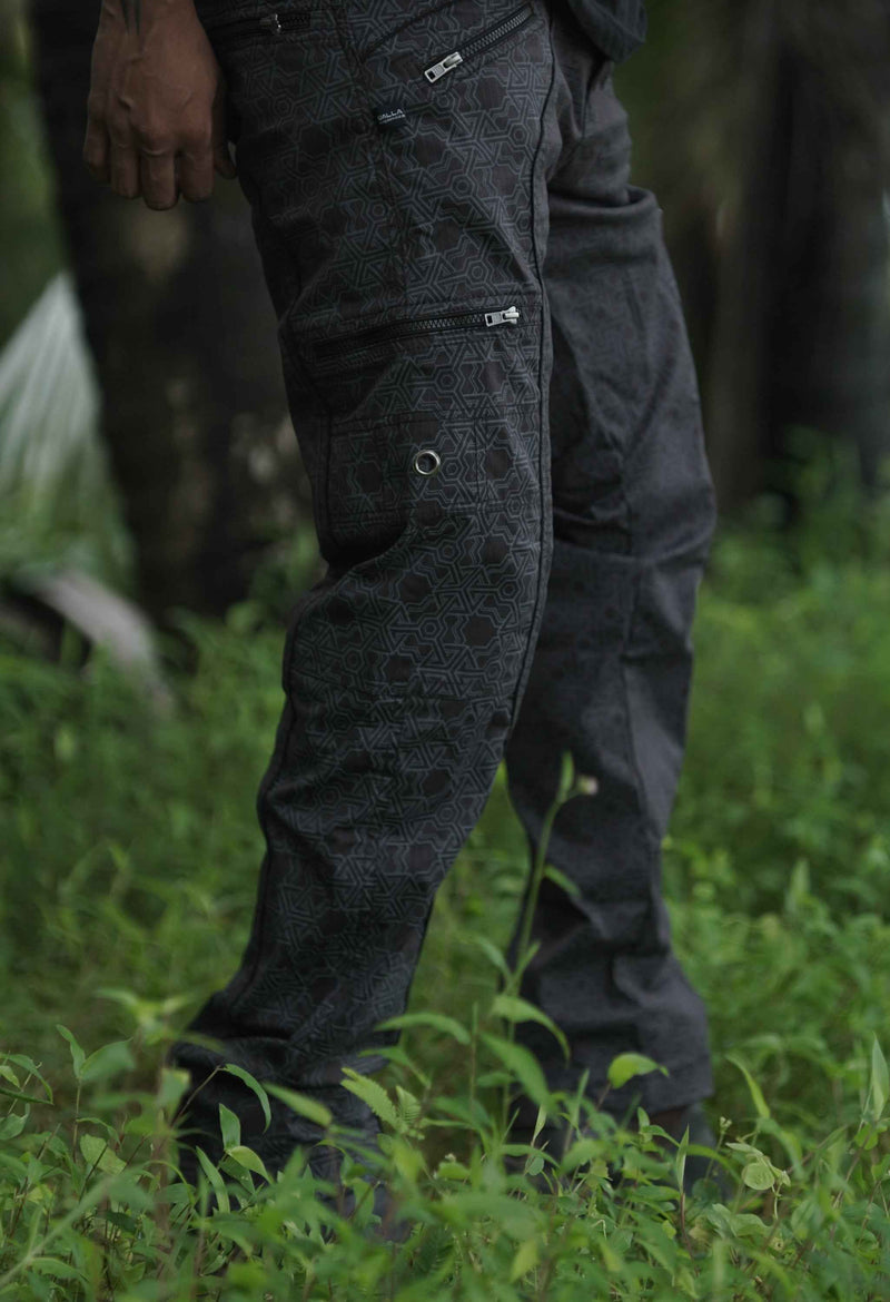 Urban outfit with grey psytrance cargo pants for men