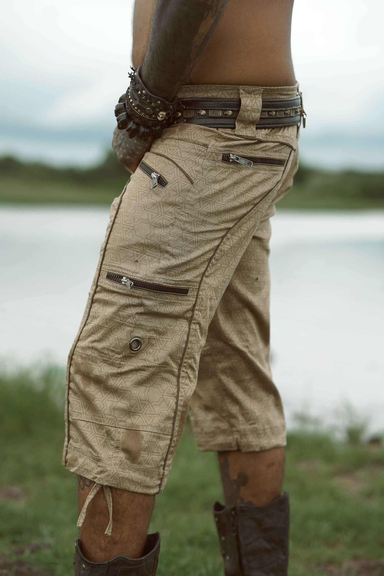 three quarter men's cargo shorts caramel festival streetwear