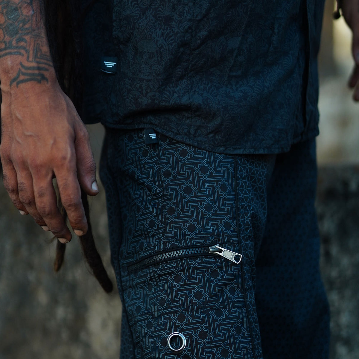 Shri Yantra | Men's Beige/Black Multi-Pocket NY Shorts