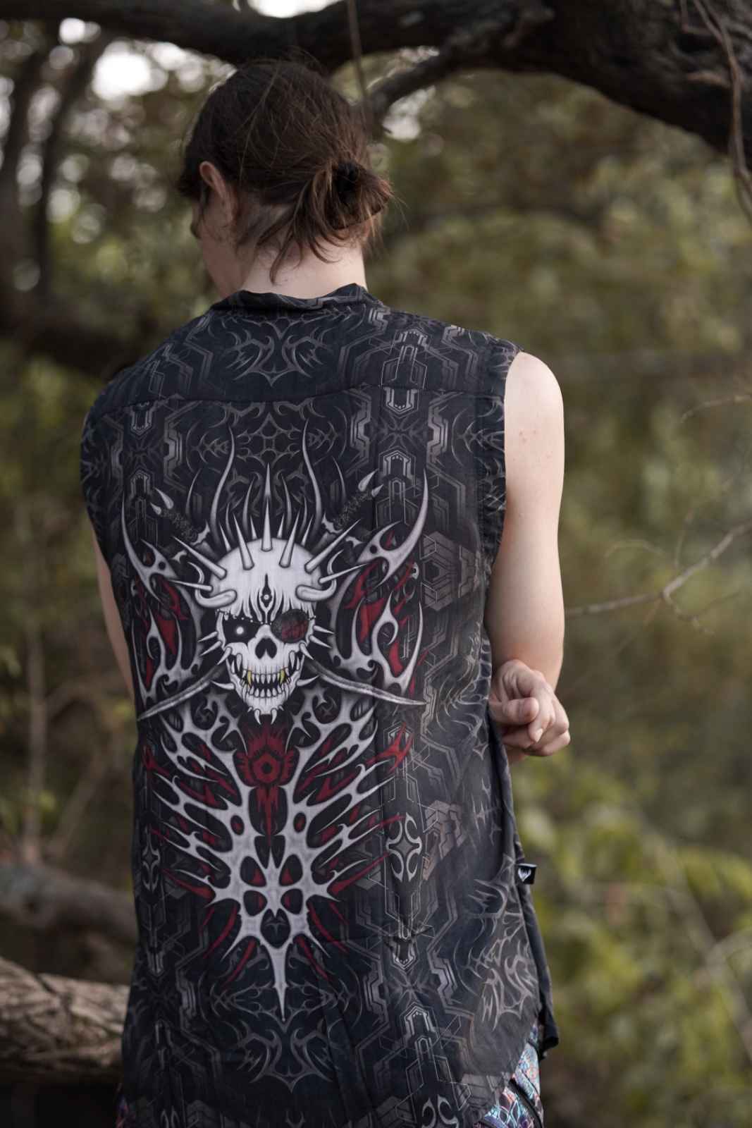 PIRATES OF CHAPORA Gothic Sleeveless Art Wear Bamboo Shirt
