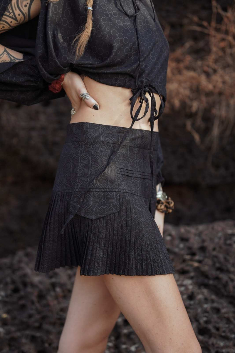 Magma Codex  - Women's Black Gypsy Mini Skirt