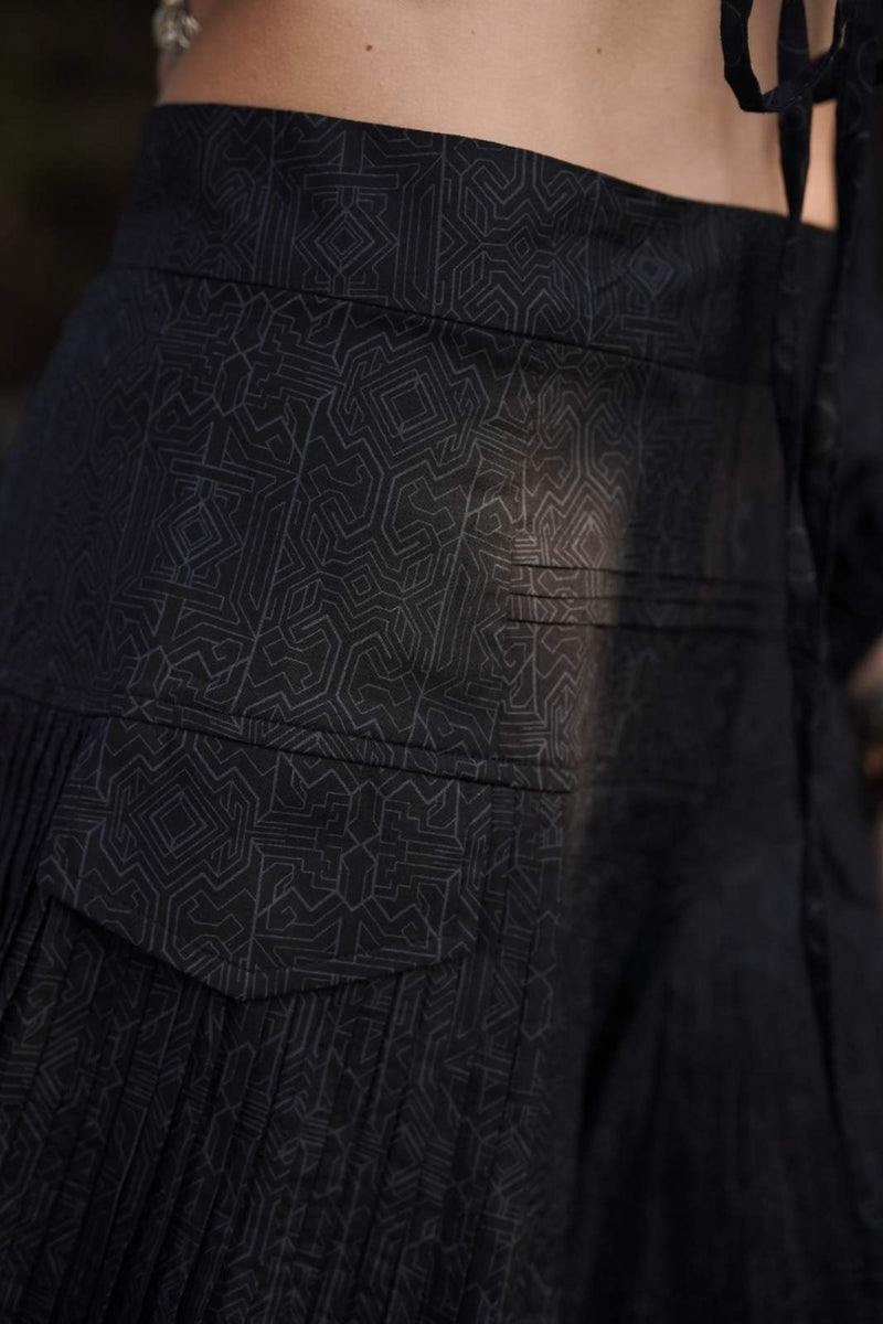 Magma Codex  - Women's Black Gypsy Mini Skirt