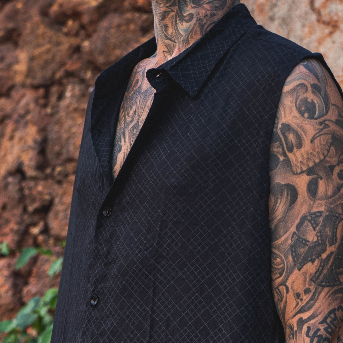 VAAYU - Viscose Men's Sleeveless Shirts | Rocker Biker Sleeveless Black Shirt