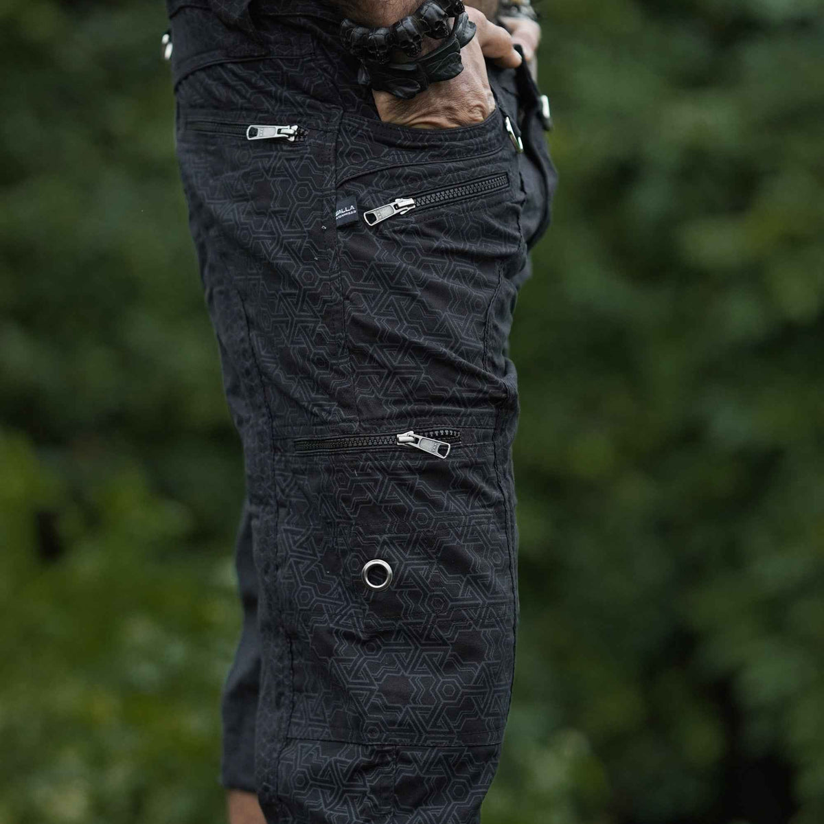 Pythagoras Abstract black men's 3/4 cargo shorts side view