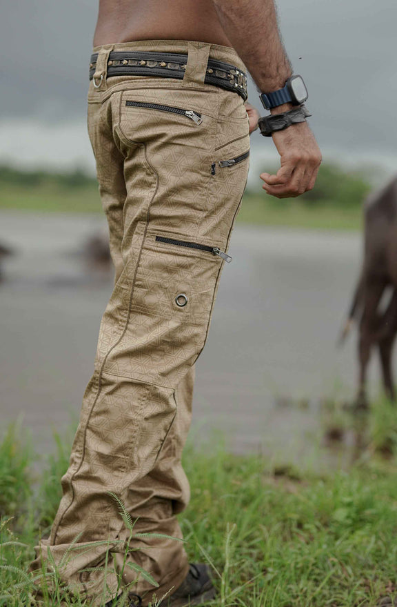 Men's psychedelic pants with geometric print and zipper pockets