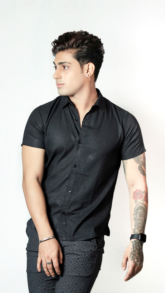 SHIPIBO black viscose shirt for men with geometric pattern